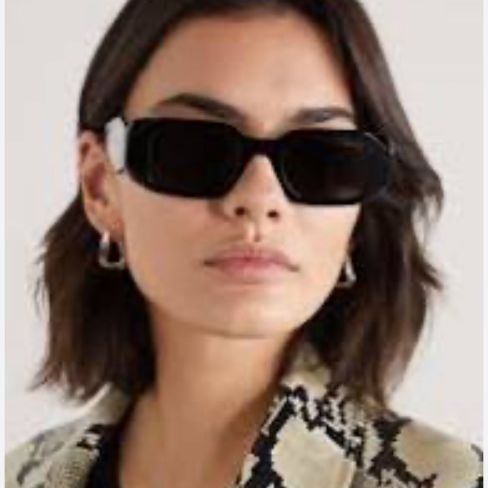 Authentic Prada cat eye sunglasses ~ no flaws